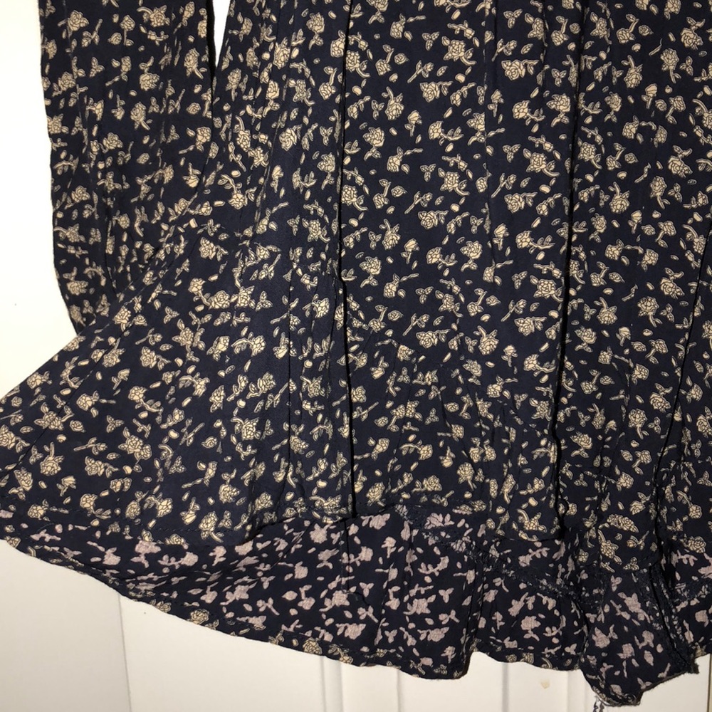 Romper - Picture 2 of 3